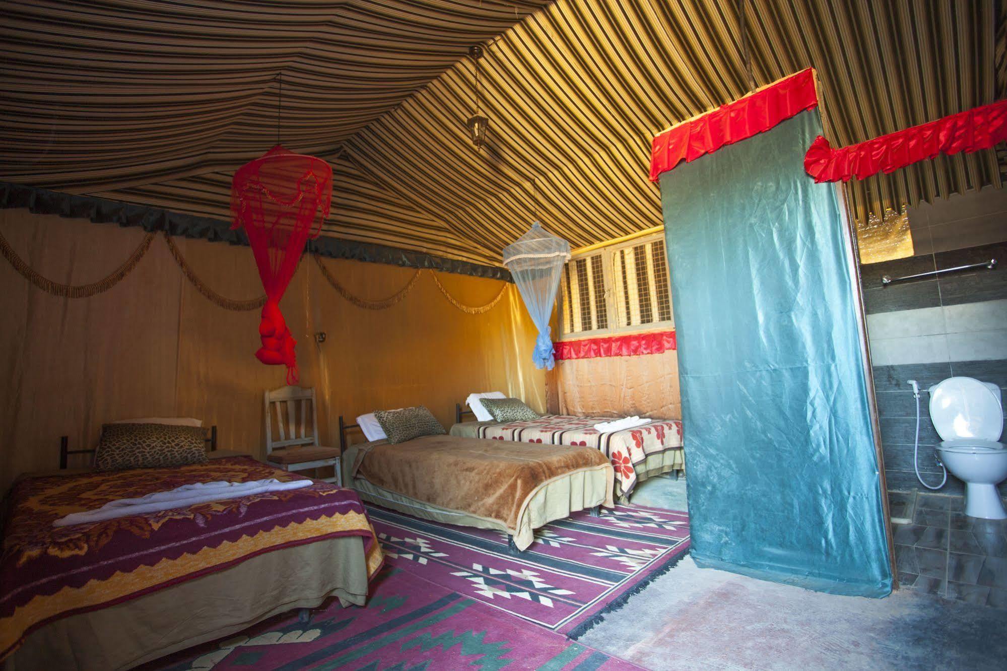 Captain'S Desert Camp 와디럼 외부 사진